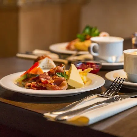 Wirtshaus&hotel Goldener Greif 3* Edelsfeld