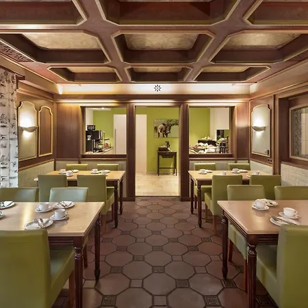 Wirtshaus&hotel Goldener Greif 3*
