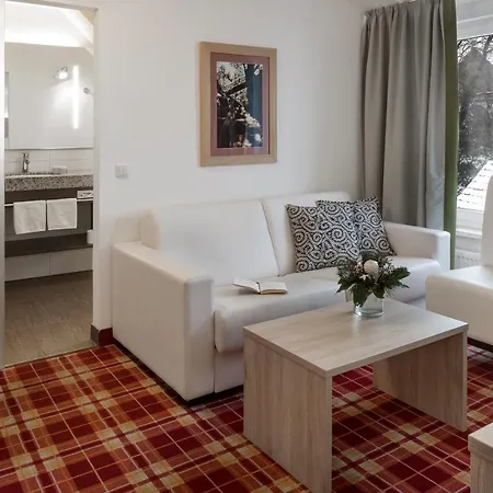 Wirtshaus&hotel Goldener Greif 3* Edelsfeld