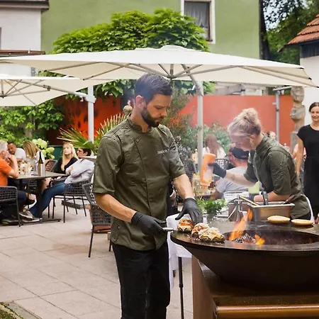 Wirtshaus&hotel Goldener Greif Hotel Edelsfeld
