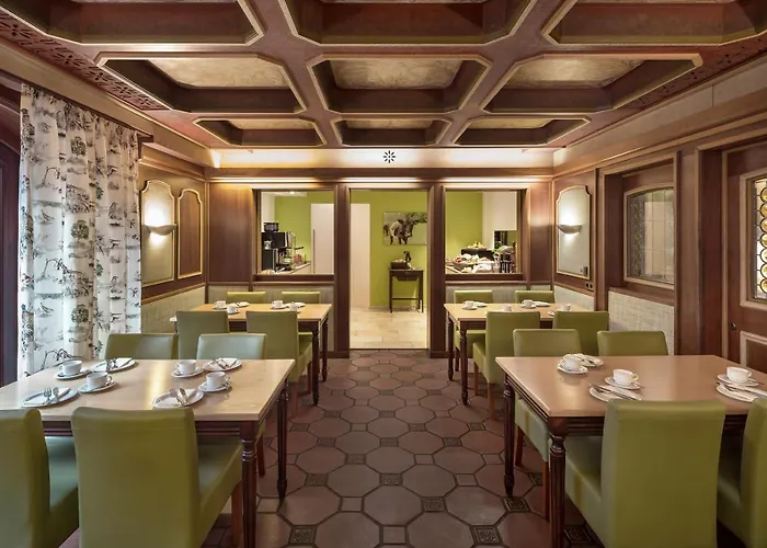 Wirtshaus & Goldener Greif 3*
