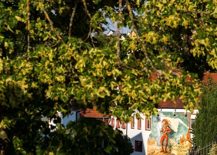 Wirtshaus & Goldener Greif Hotel
