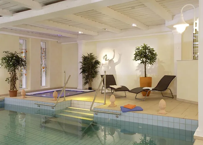 Wirtshaus & Goldener Greif Hotel 3*